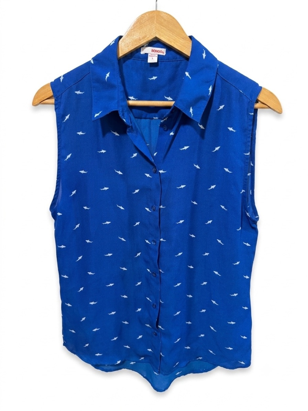 BONGO Blue Shark Print Sleeveless Button Down Shirt Large